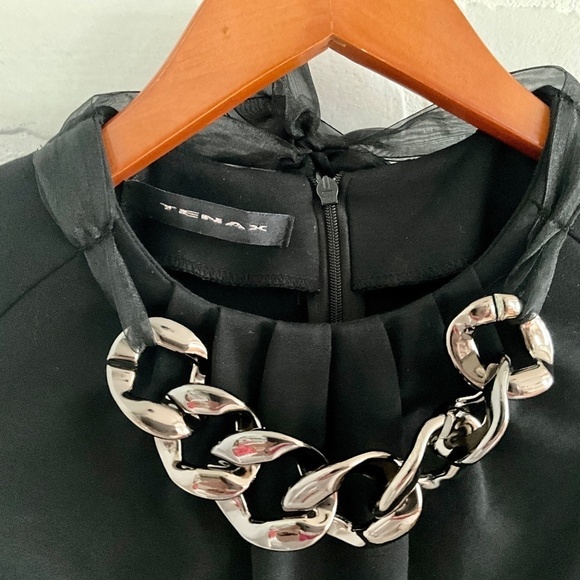 Tenax Mini dress LBD Bow embellished black Ruched Jewel Cap sleeve M - Picture 3 of 15